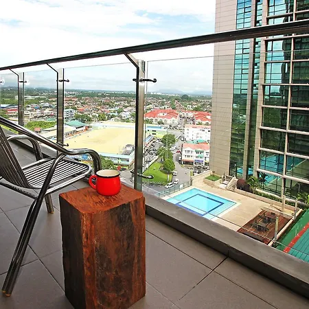 Bernard Holiday Home @ Imperial Suites Kuching Exterior photo