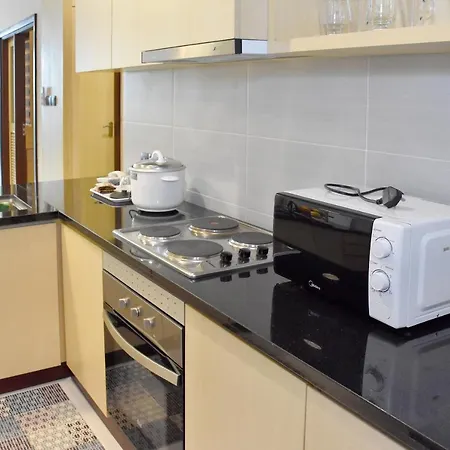 Bernard Holiday Home @ Imperial Suites Kuching Exterior photo